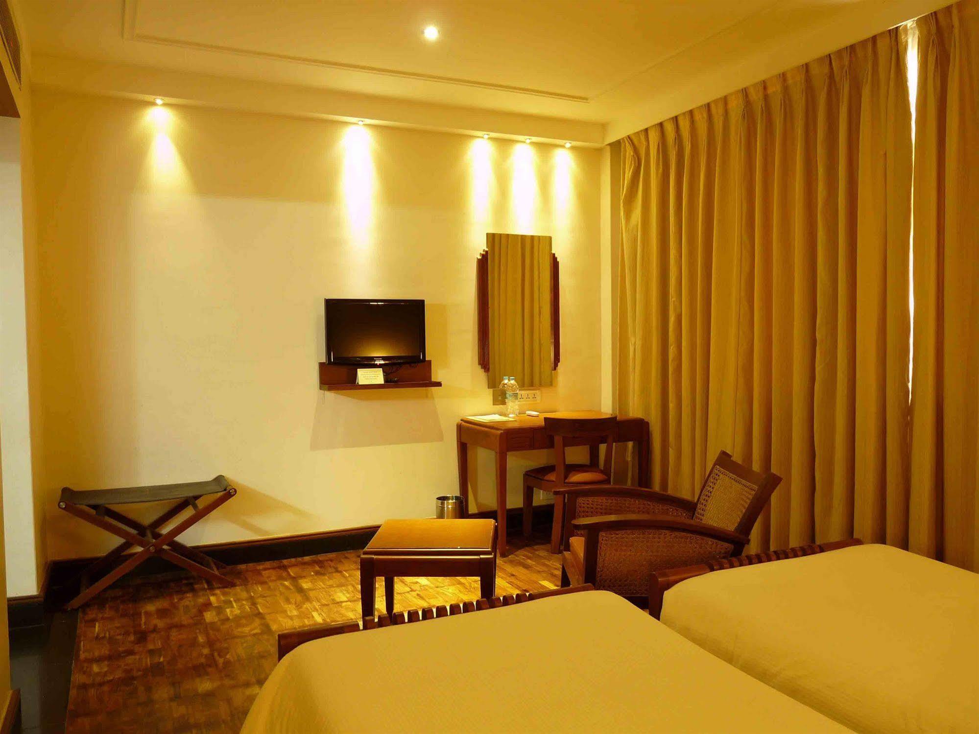 Grand Hotel Kochi Zewnętrze zdjęcie