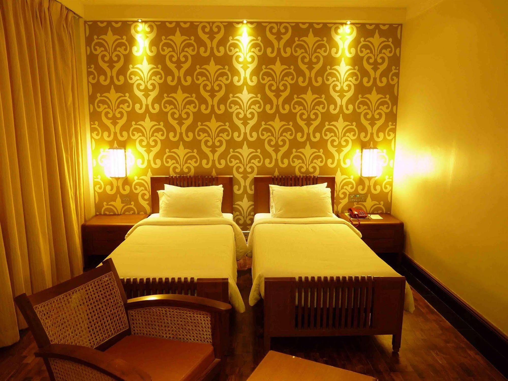 Grand Hotel Kochi Zewnętrze zdjęcie